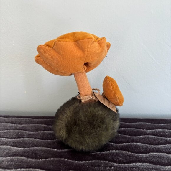 RARE Jellycat Wild Nature Chanterelle Mushroom BNWT - Picture 3 of 4